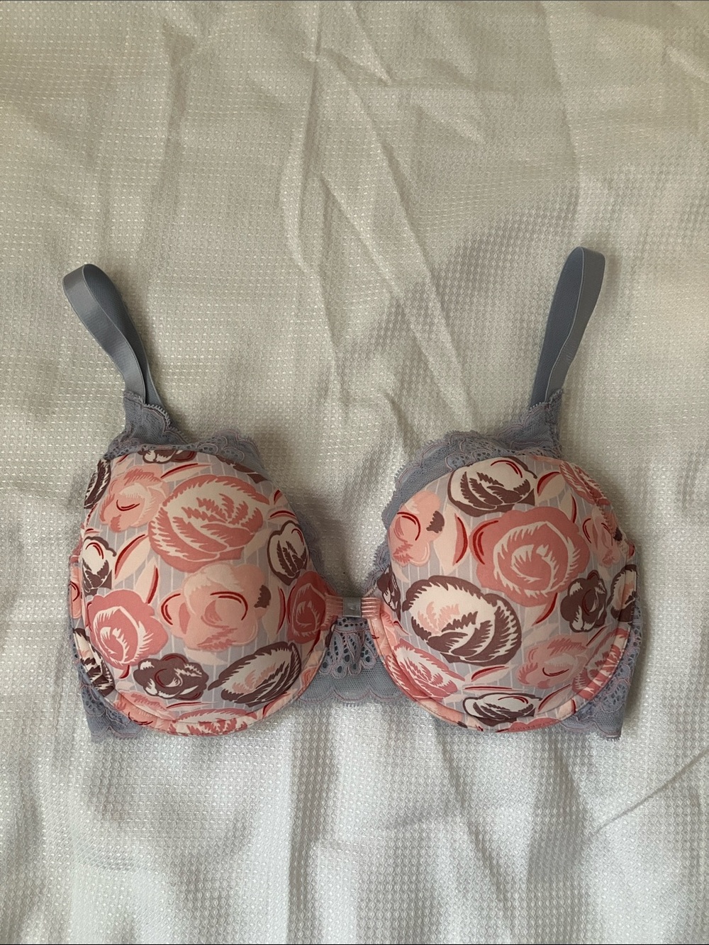 NWOT Pink Floral Lace Underwire Bra